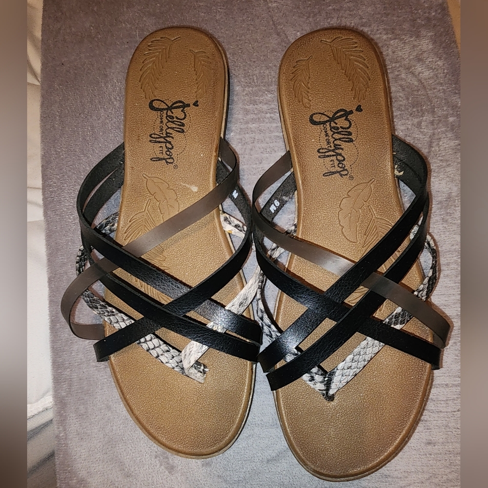 Jellypop Black and Tan Strappy Sandals